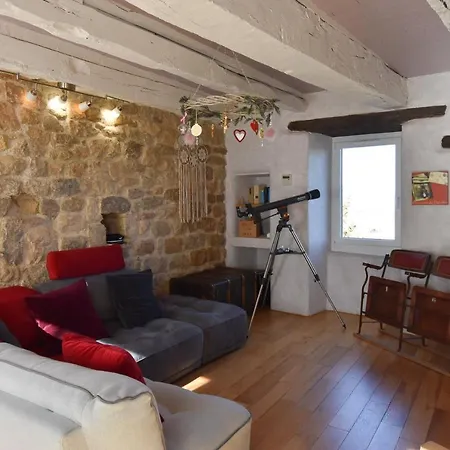 Maison Charme Et Deco Atypique Sophieandco Feriehus Bozouls